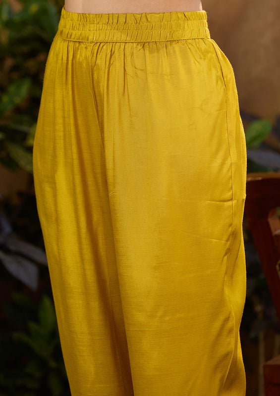 Mehandi Green Multi Art Silk Abstract Geometric Cutdana Straight Kurta With Pant Regular And Dupatta - Image 7