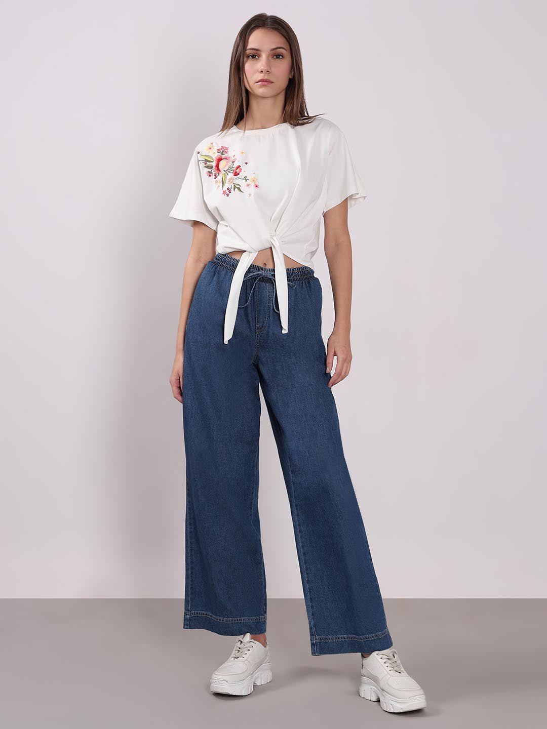 VERO MODA WHITE EMBROIDERED PRINT T-SHIRT - Image 5