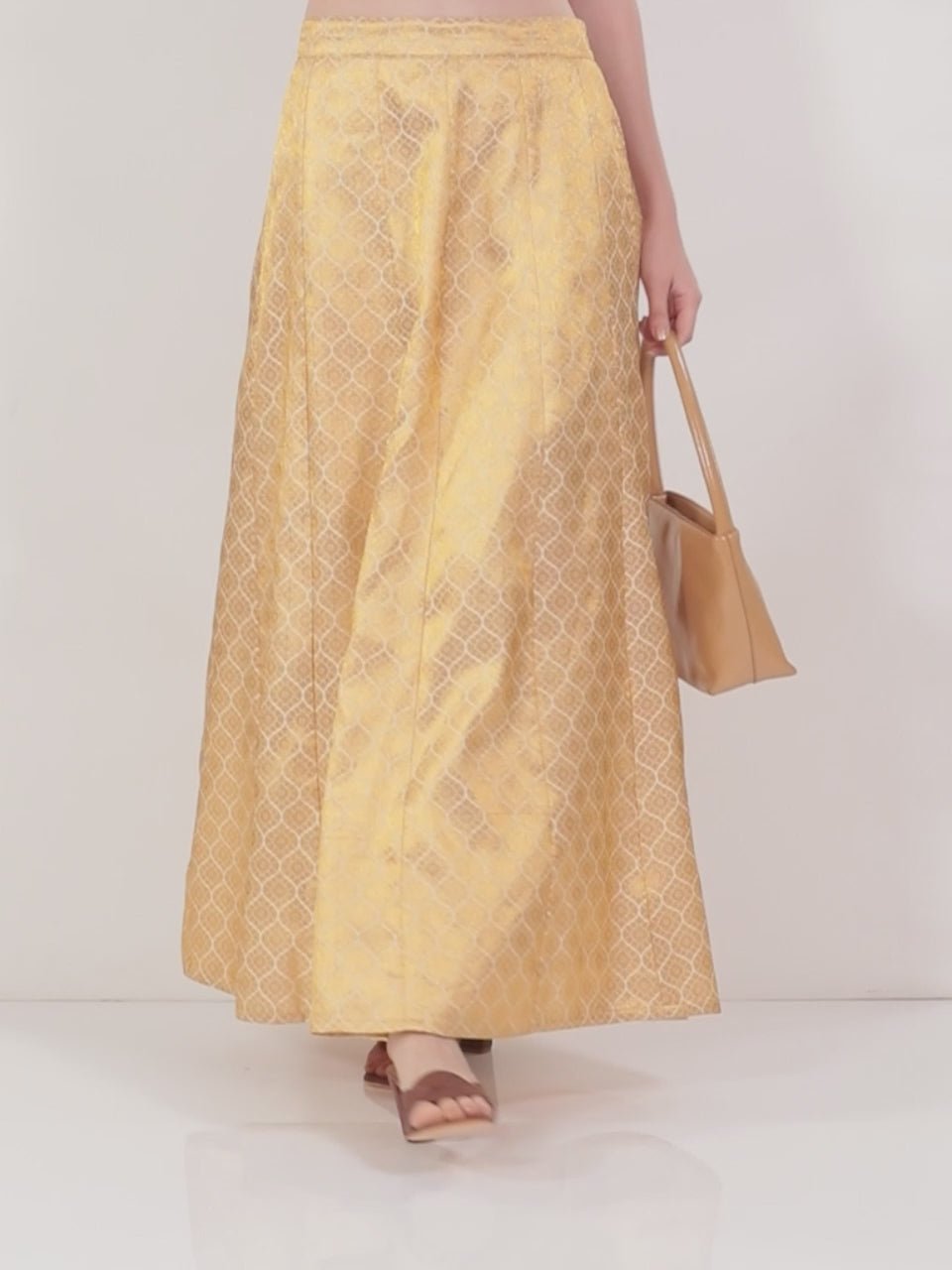 Gerua Grey Self Design Silk Blend Skirt - Image 2
