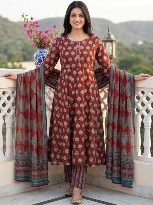 Women Floral Printed Regular Pure Cotton Kurta with Trousers & With Dupatta