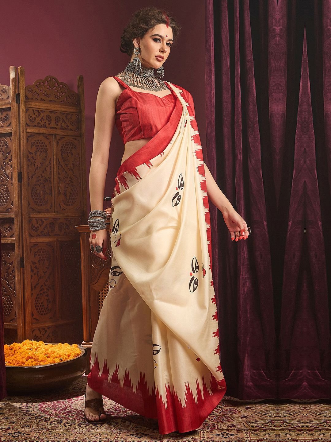 Ethnic Motifs Printed Saree With Blouse Piece