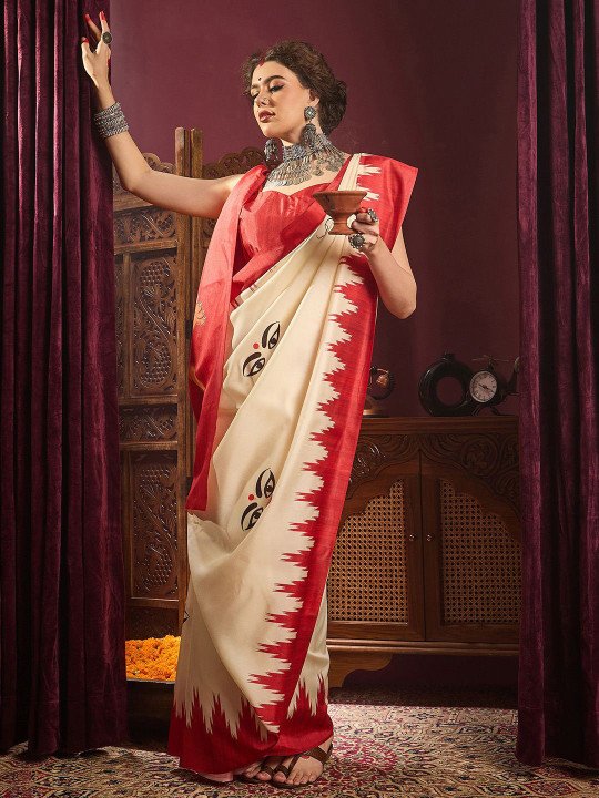 Ethnic Motifs Printed Saree With Blouse Piece - Image 3