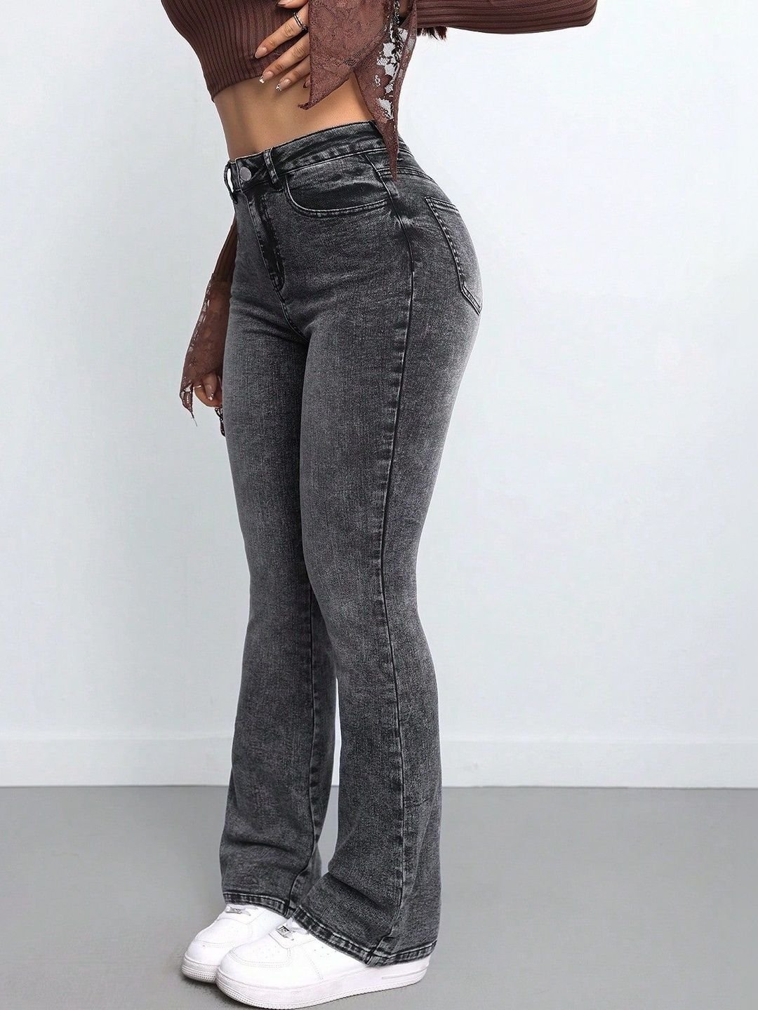 YMT YMT Women Jean Flared Mid-Rise Jeans - Image 2