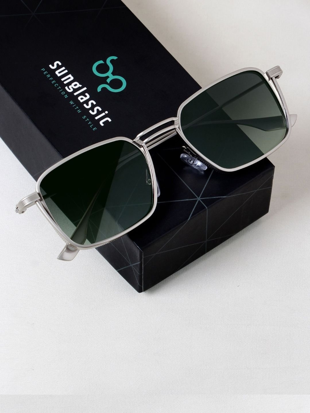 SUNGLASSIC Unisex Rectangle Sunglasses with UV Protected Lens SG-2812