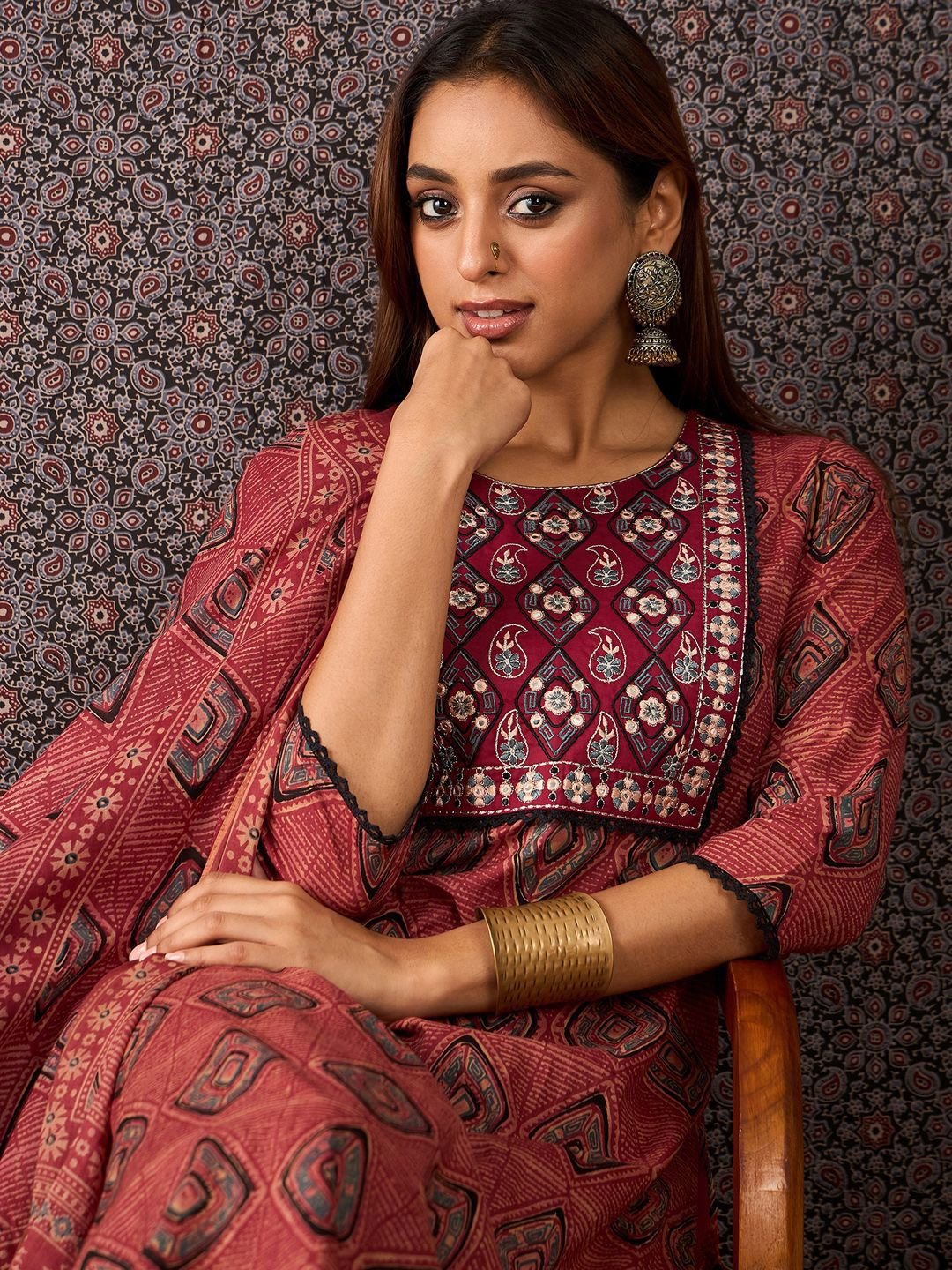 Geometric Printed Mirror Work Pure Cotton Kurta With Trousers & Dupatta