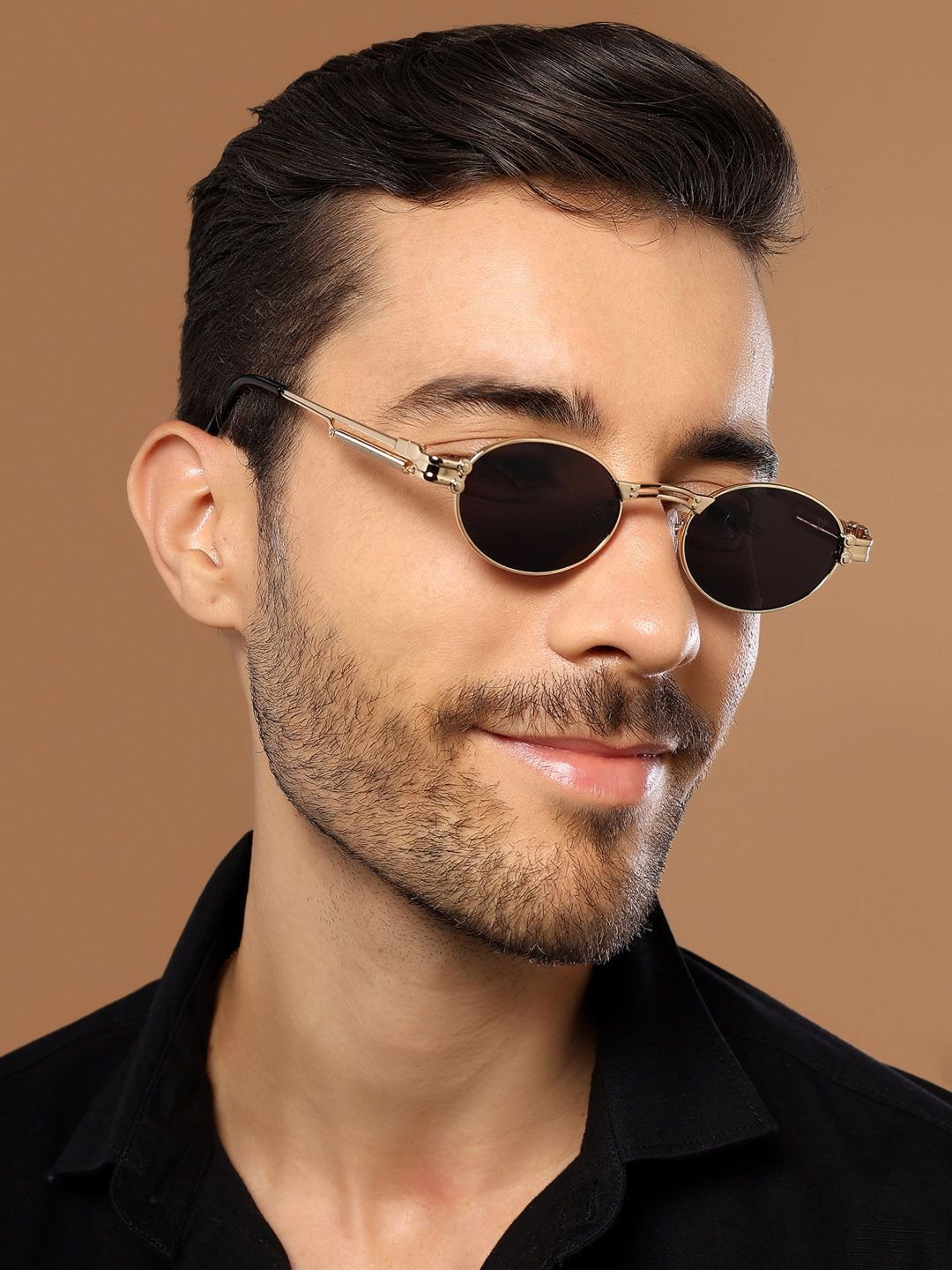 Voyage Voyage Unisex Oval Sunglasses with UV Protected Lens B80580MG5182 - Image 2