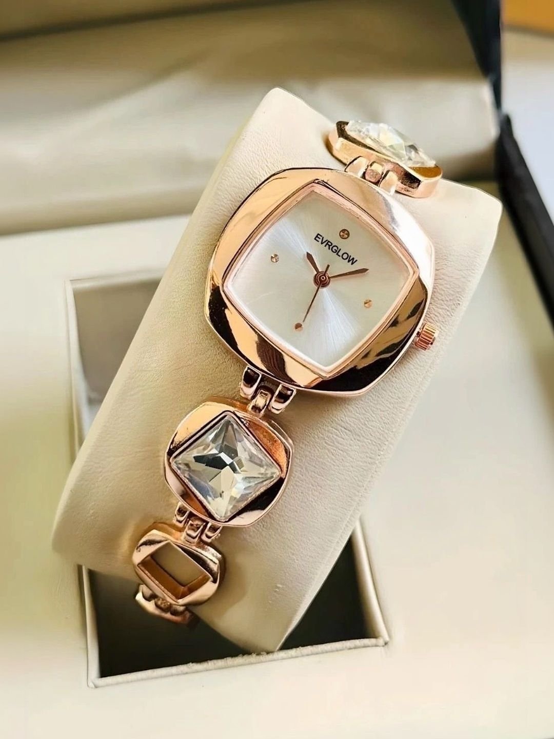 EVRGLOW Women Dial & Stainless Steel Bracelet Style Straps Analogue Watch DRW-27-COMBO-ROSE-WHITE & - Image 2