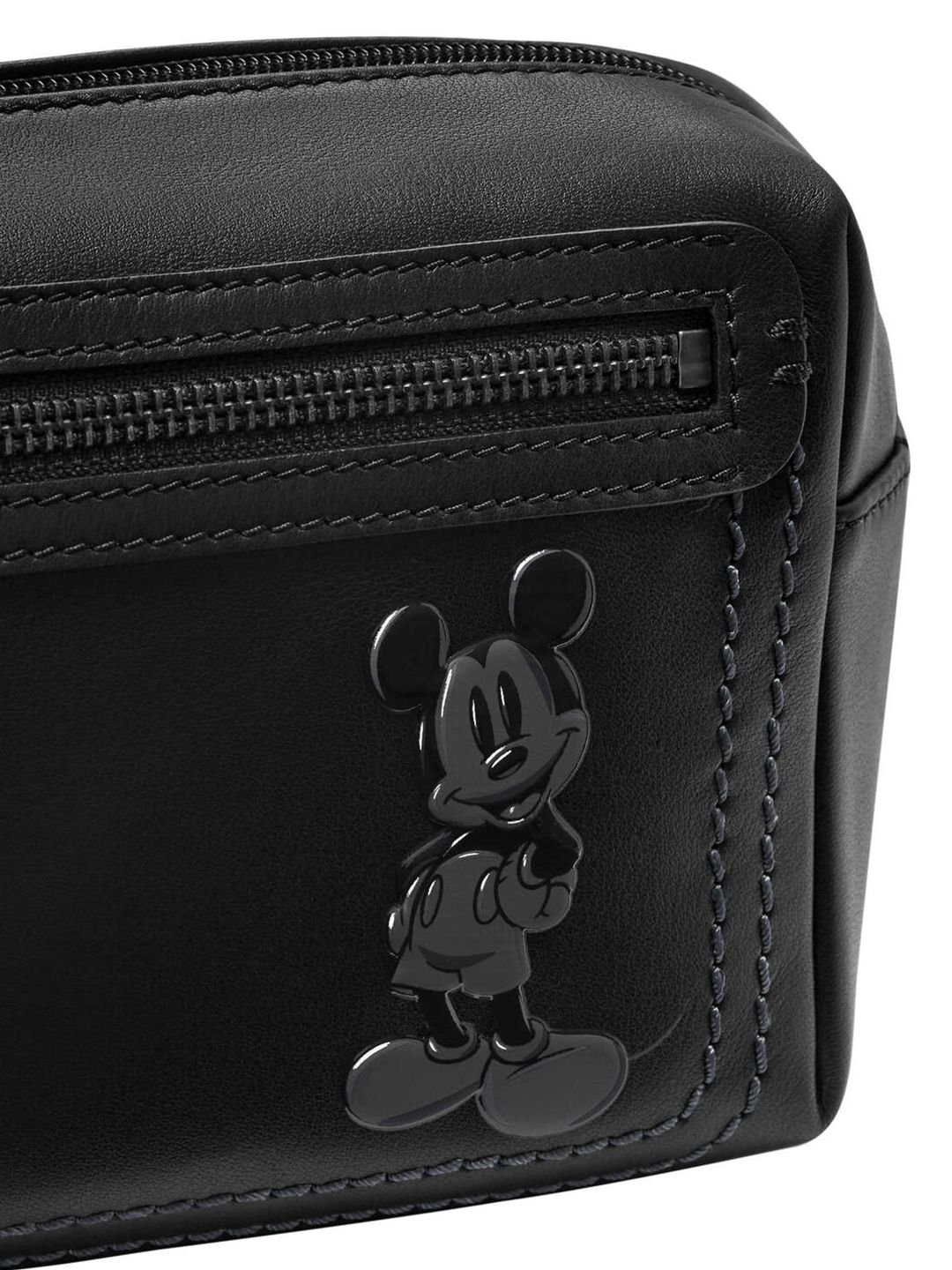 Fossil Leather Travel Waist Pouch - Image 4