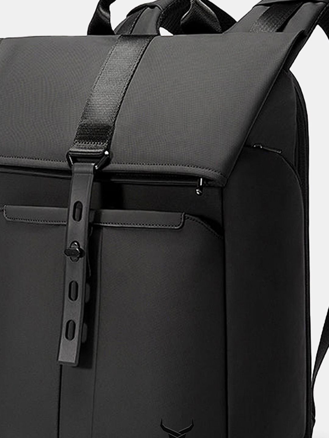 REDHORNS Unisex Padded Travel Backpack with Anti-Theft - Image 3