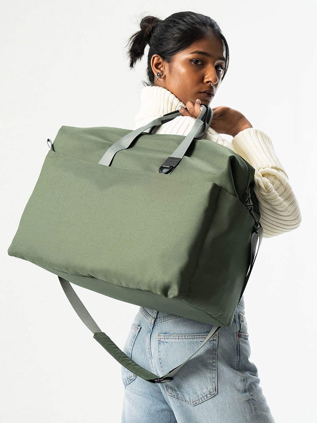 DailyObjects 100% Recycled PET Kelp Gravity Travel Duffle Bag - Image 4