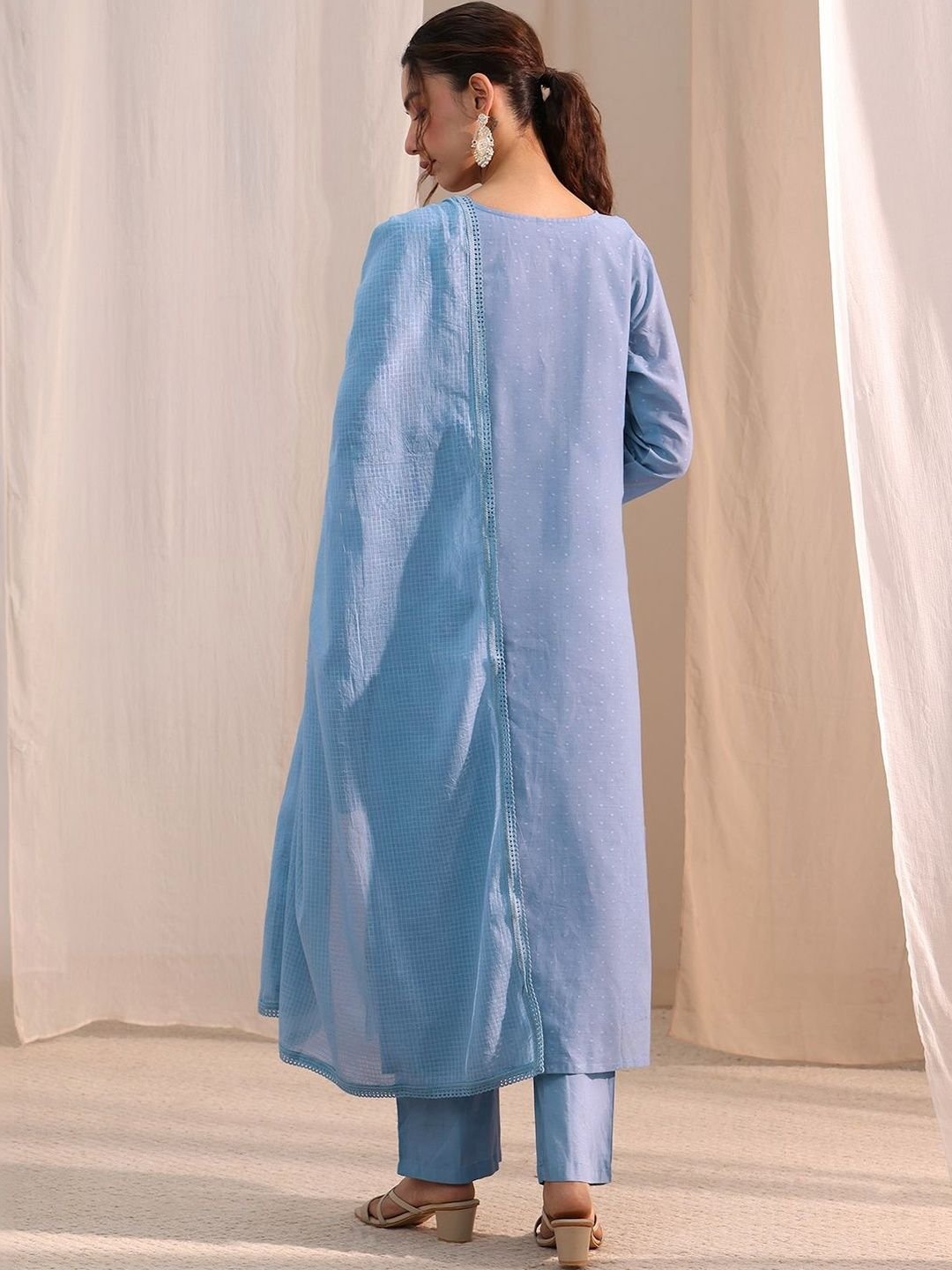Women Ethnic Motifs Embroidered Regular Thread Work Kurta with Trousers & With Dupatta - Image 7