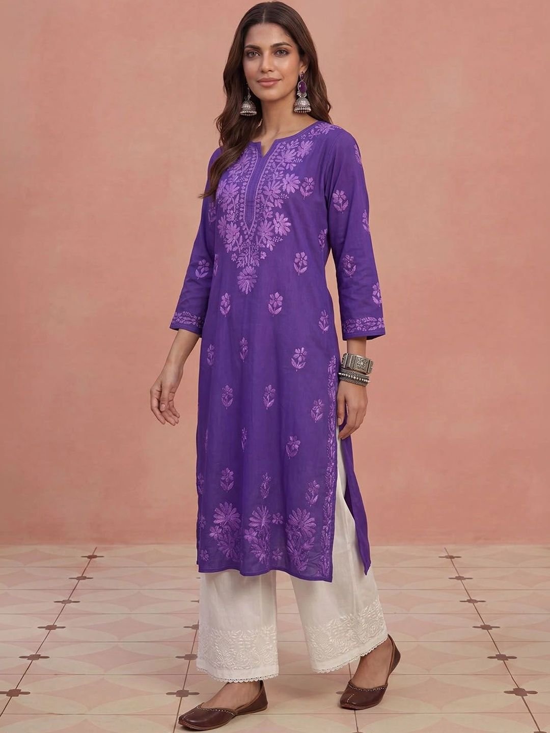Women Embroidered Chikankari Kurta - Image 3