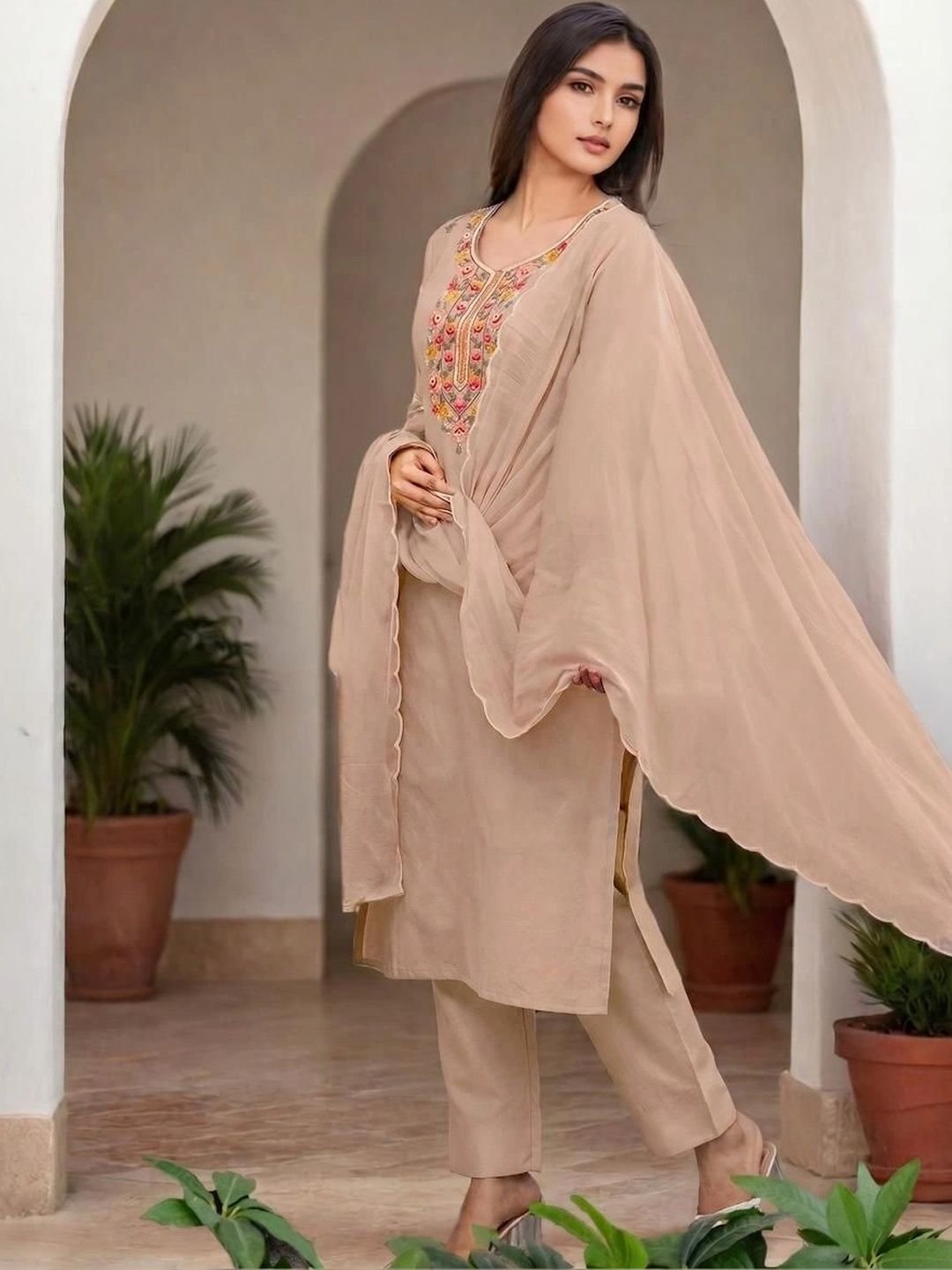 Anouk Anouk Women Ethnic Motifs Embroidered Regular Thread Work Kurta with Trousers & With Dupatta - Image 3